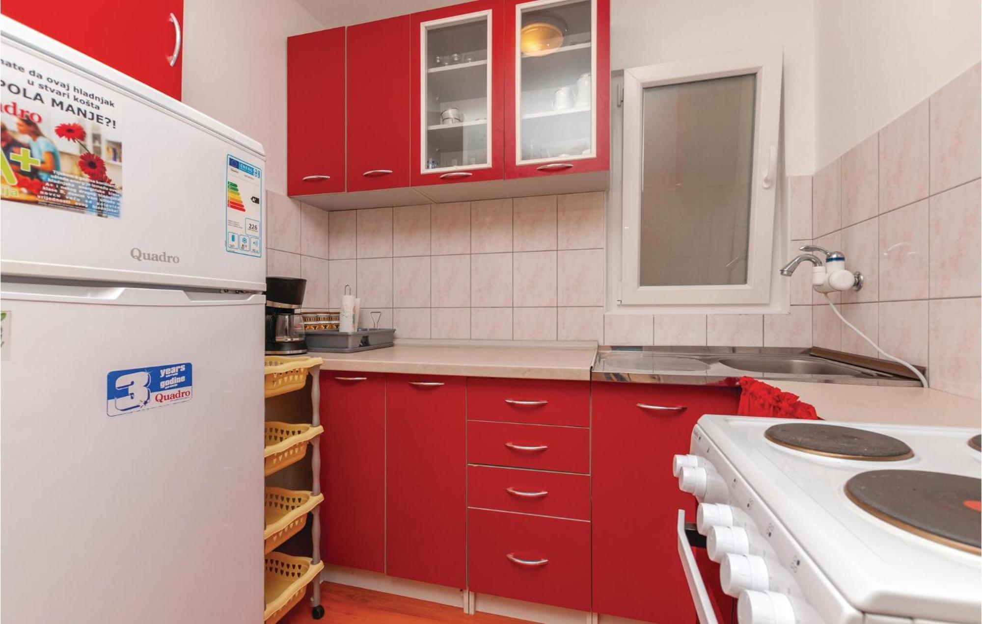 Beautiful Apartment In Jadrija With Kitchen Exterior foto